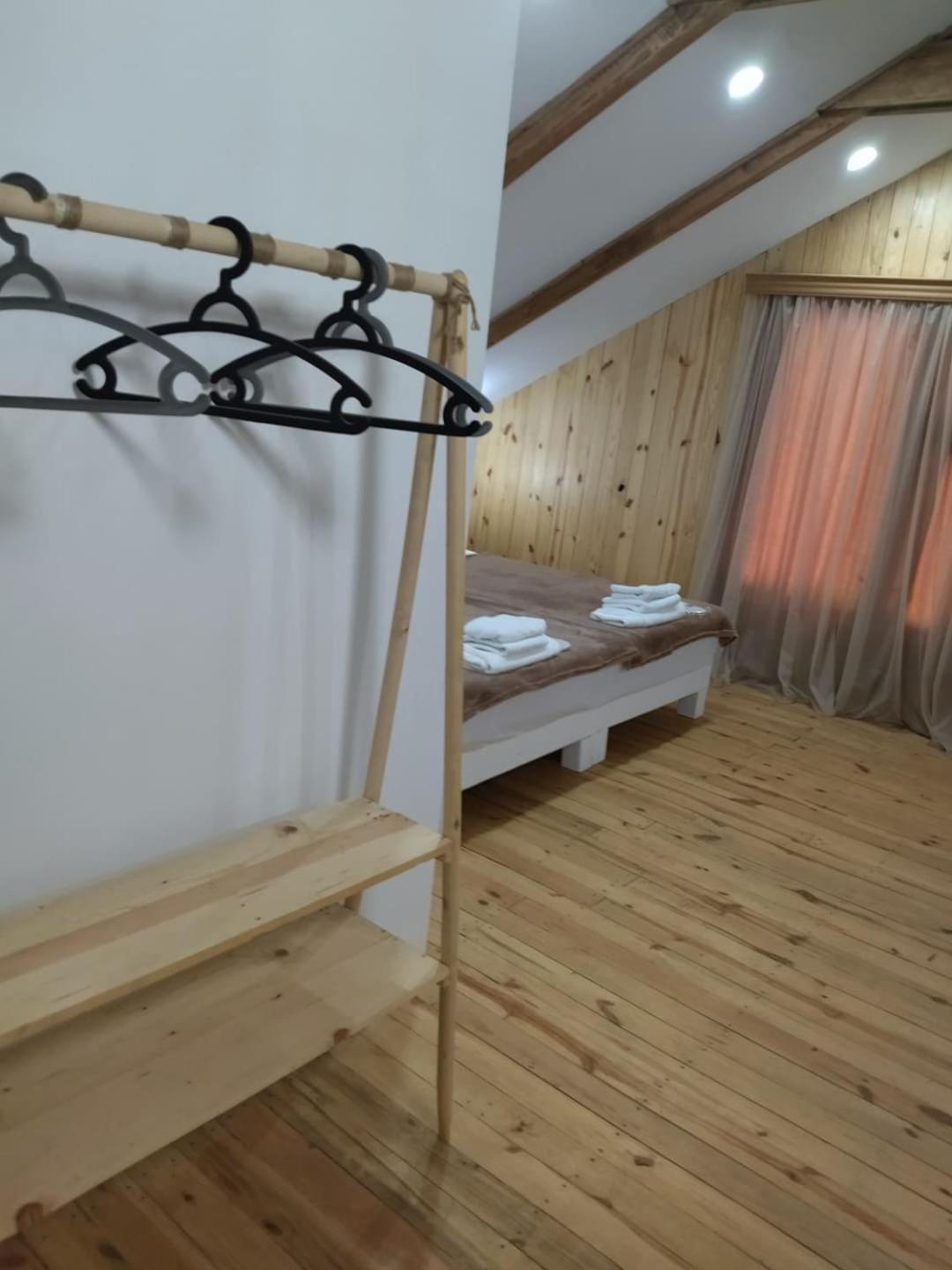 Hotel Alismereti Zekari エクステリア 写真